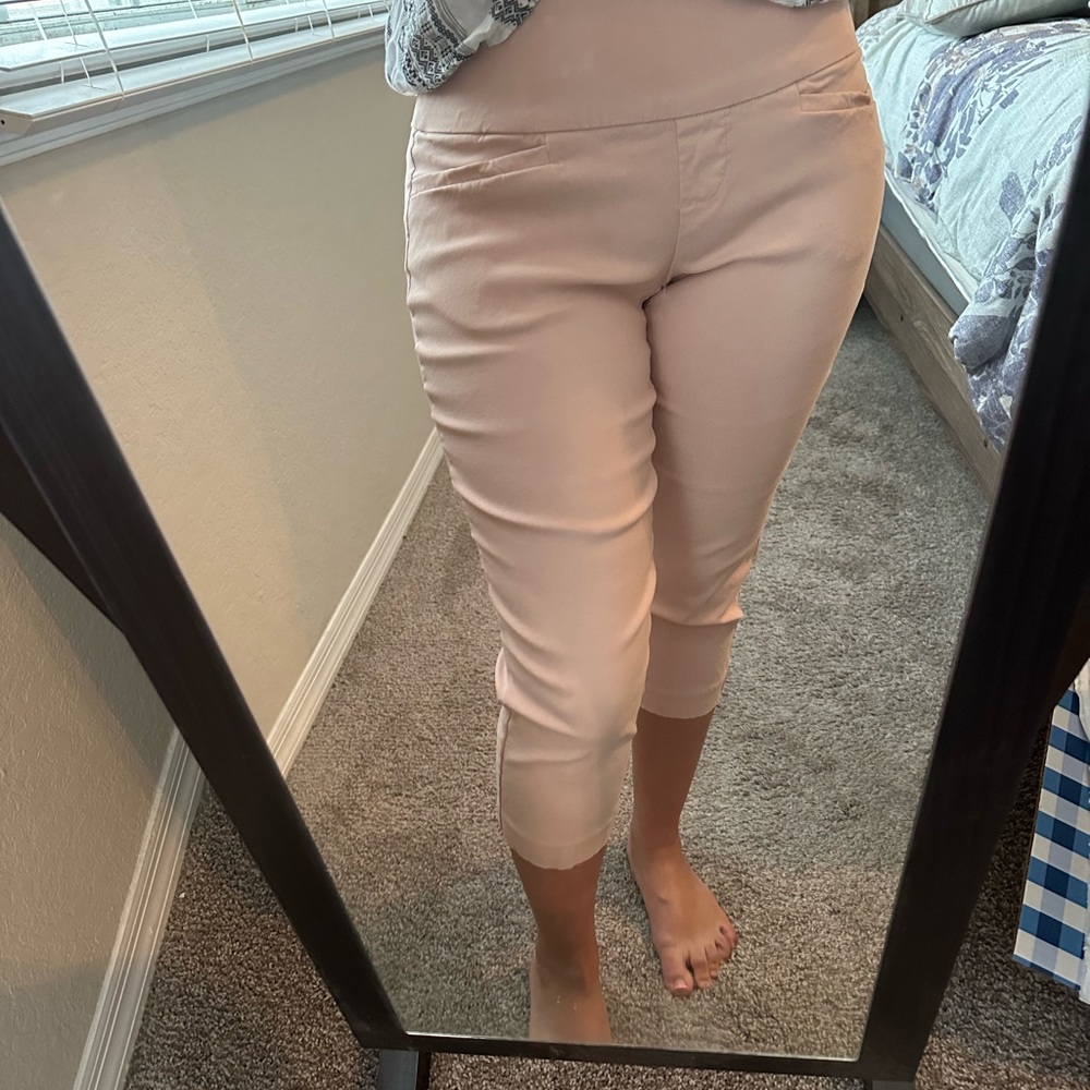 Professional capri